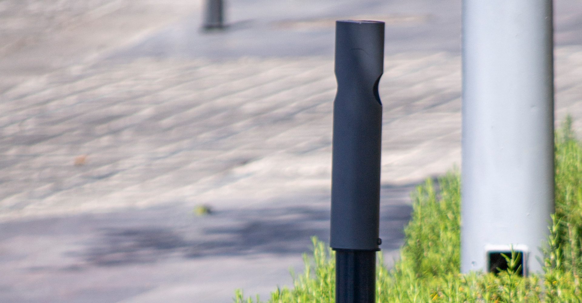 paramento_mobiliario-urbano_banner_producto_cenicero_cenere_01